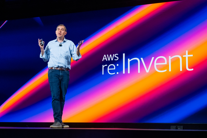 2024 re:Invent 首日：除了有Andy Jassy，还有Amazon Nova和苹果Apple 原创